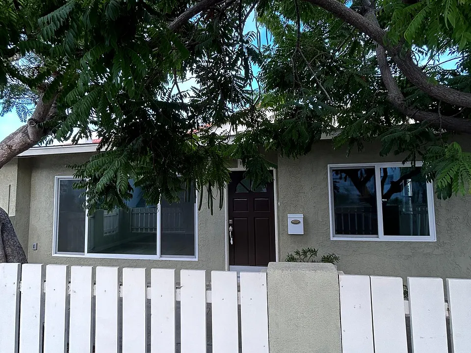 1702 Felton Ln