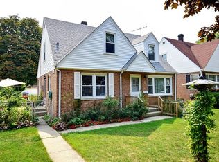 2322 Nathaniel Pl, Evanston, IL 60202