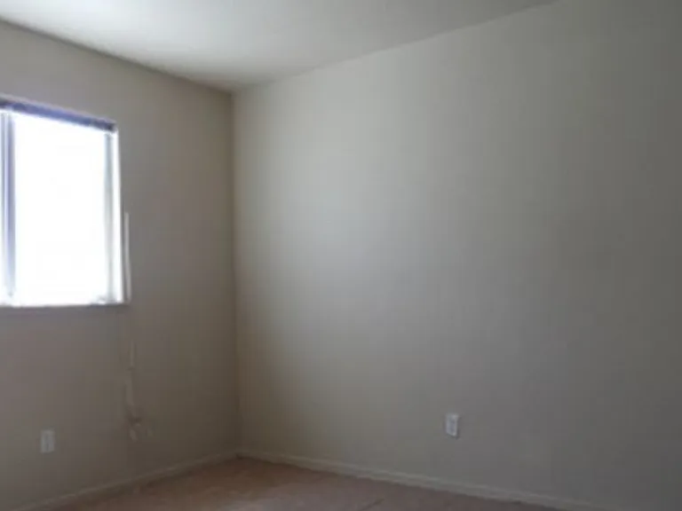 8945 Kelley Dr — Photo 7