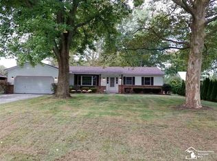 9869 Pamela Dr, Temperance, MI 48182