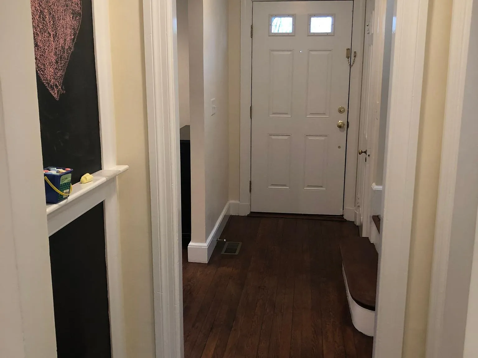 28 Ledyard Street — Photo 2