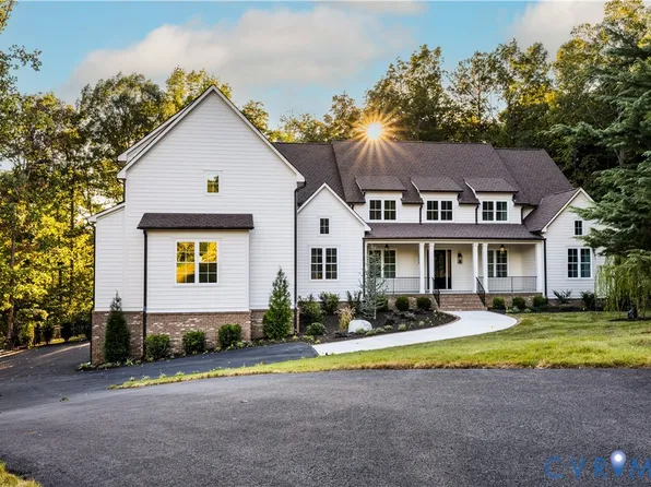 2530 Whitecastle Dr, Midlothian, VA 23113