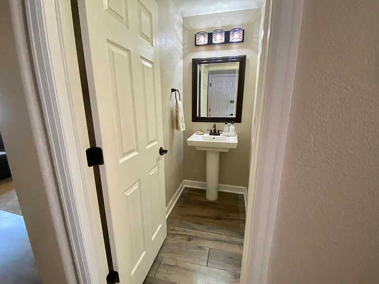 12787 Ivy St — Photo 8