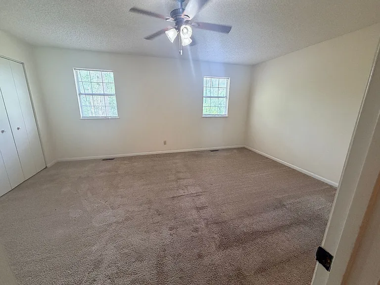 2B Westbrook Cir — Photo 3