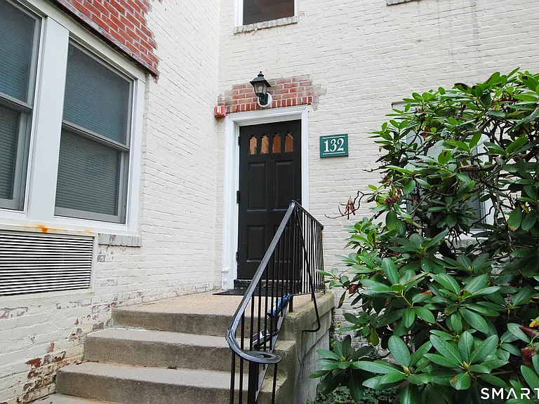 132 Summer St #1C — Photo 1
