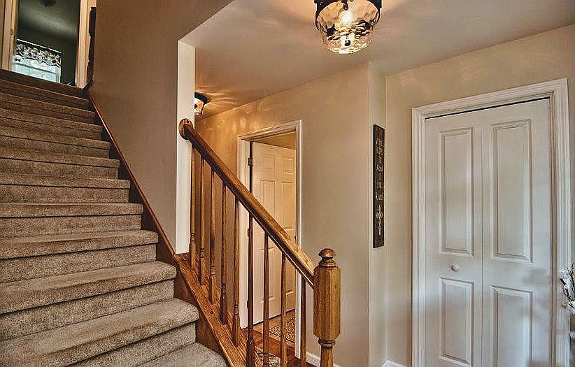 228 Pennbrook Ln, Dallas, PA 18612 Zillow