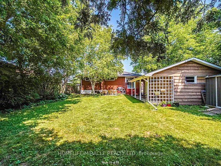 454 Stevenson Rd N — Photo 20