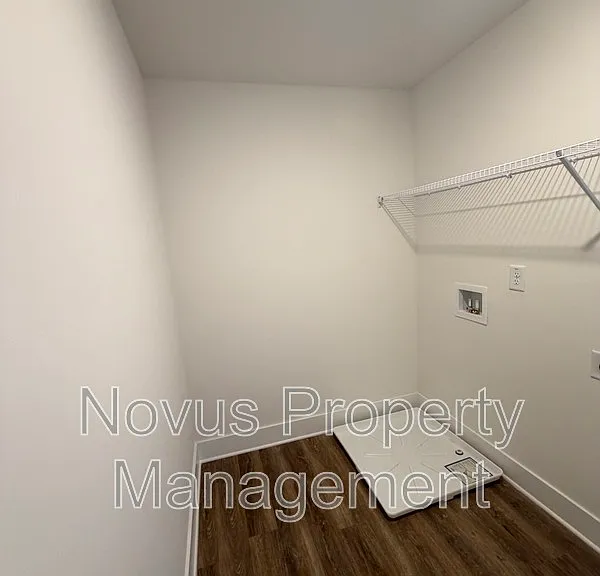 213 Laney Dr — Photo 26