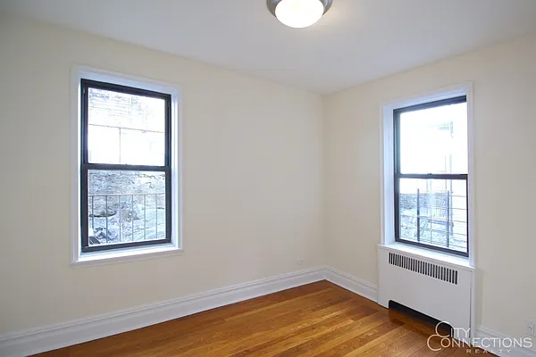 Rented by City Connections Realty | media 4