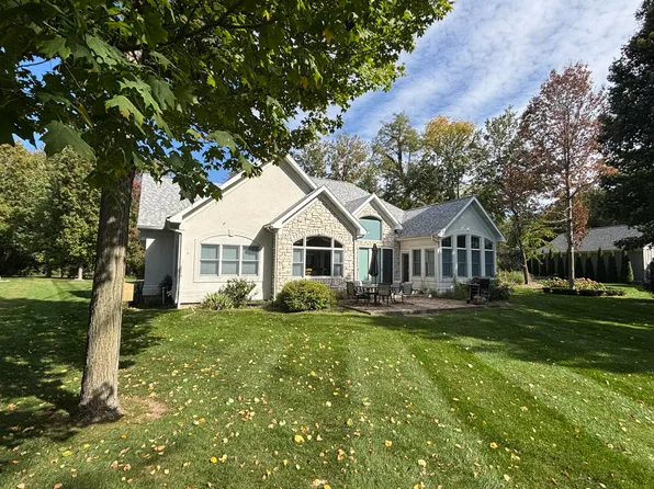 21449 Dogleg Dr, Sturgis, MI 49091