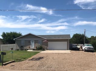 504 W Taylor Jones Ave, Holcomb, KS 67851
