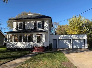 302 E 14th Ave, Tyndall, SD 57066