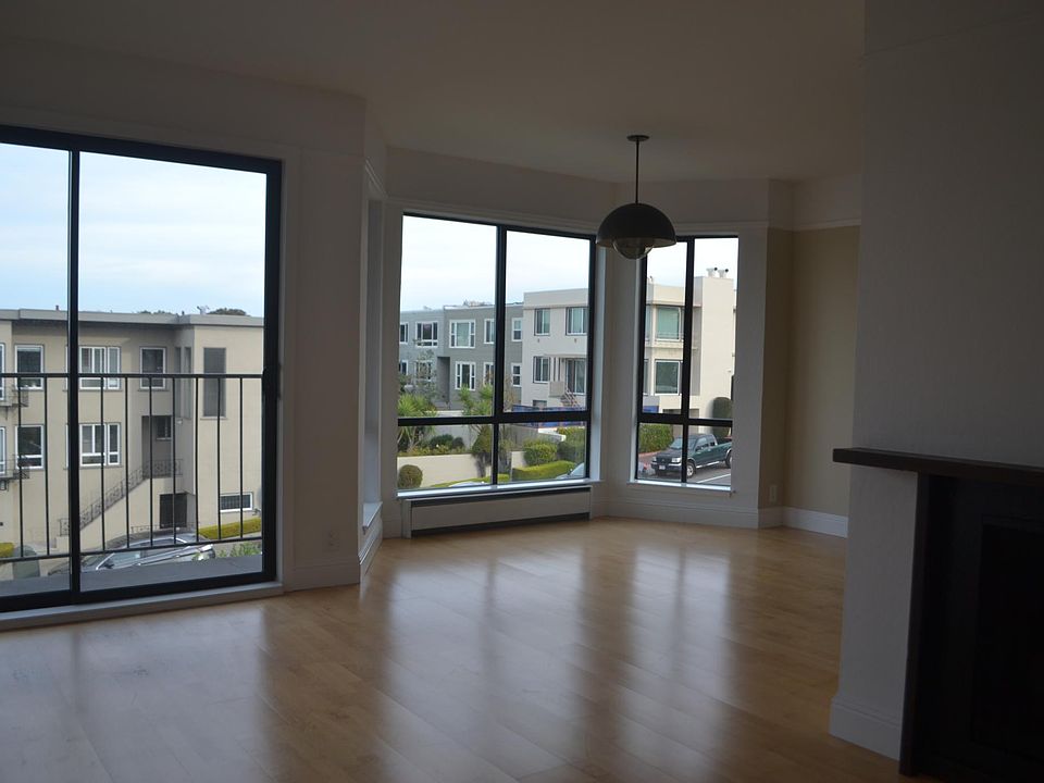 1st image of 335 Euclid Ave APT 203