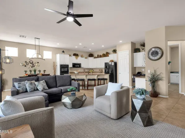 4293 E SOURWOOD Drive, Gilbert, AZ 85298