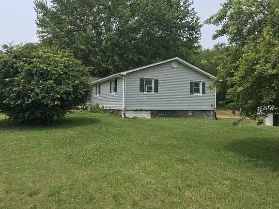 2nd image of 1067 McHargue Branch Rd