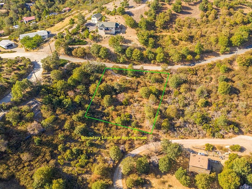 1st image of 884 Hacienda Dr