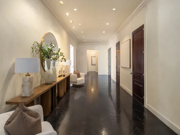 778 Park Avenue image 10 of 13