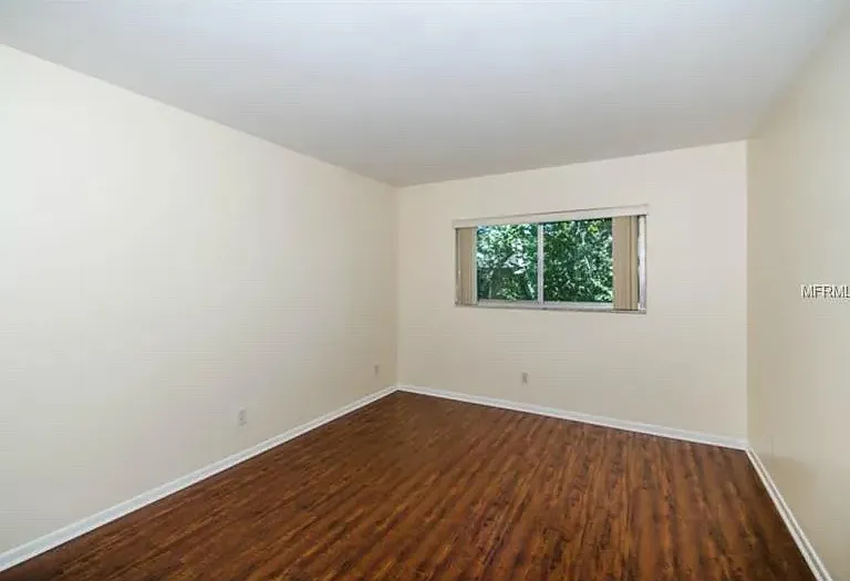 4610 W Gray St #301 — Photo 11