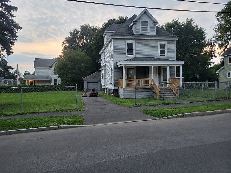 1st image of 428 Cannon St