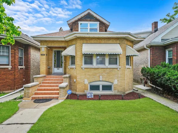 3005 N Luna Ave, Chicago, IL 60641