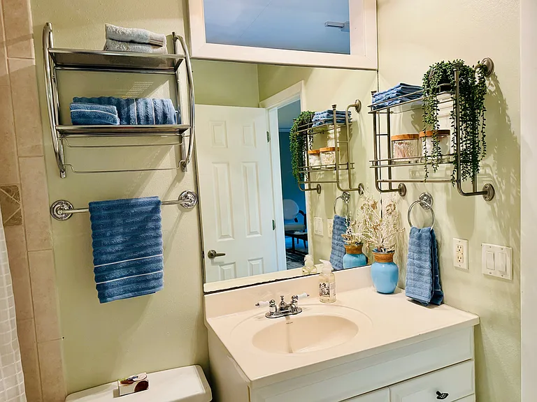 Full bath comforts