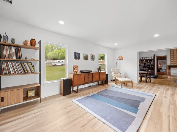 12422 Deer Trak, Austin, TX 78727