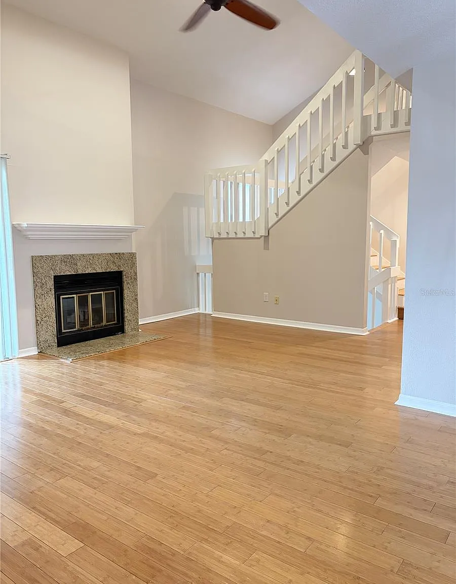 3 bed, 1150 sqft, $2,000 — Photo 2