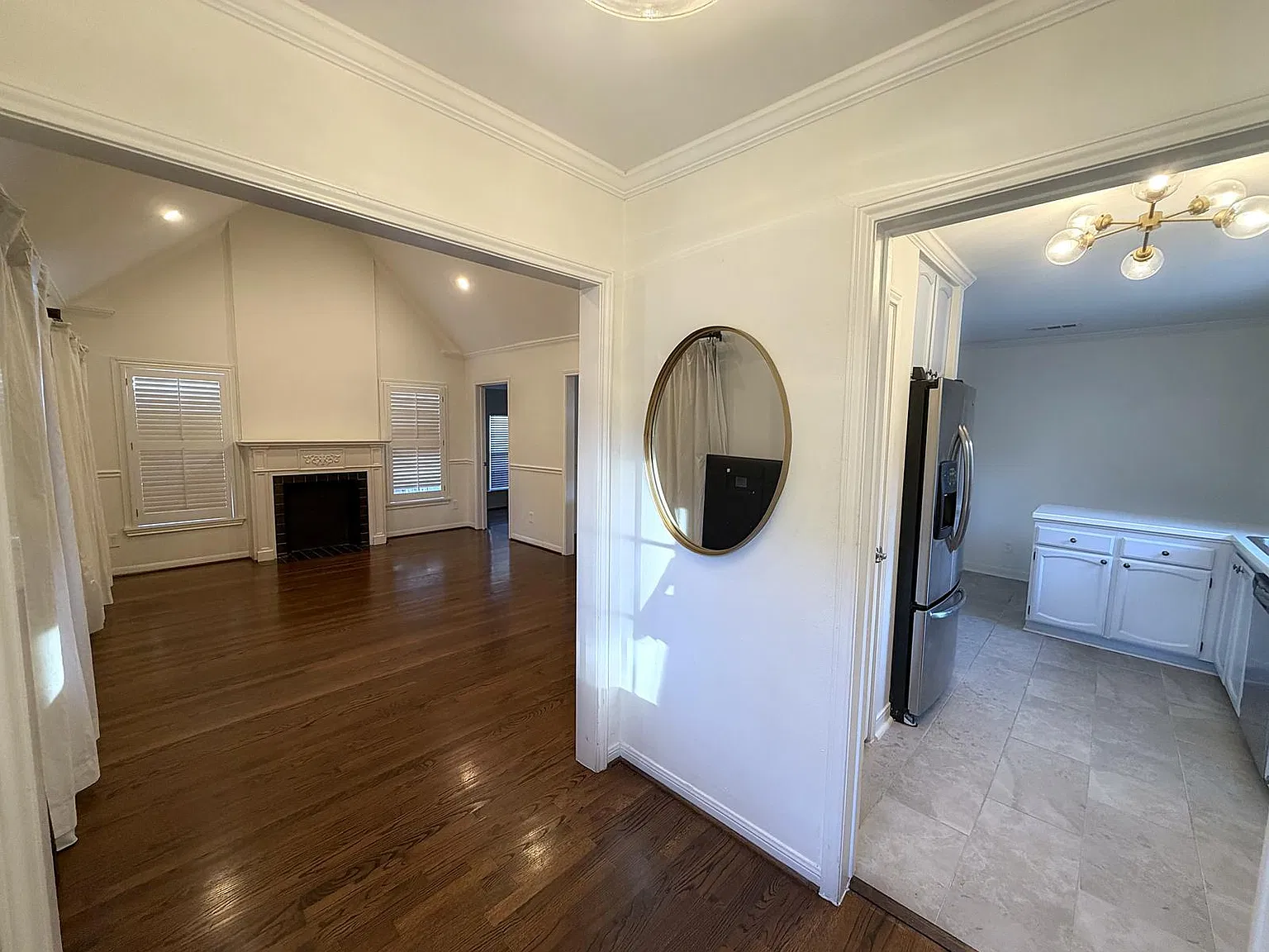 3 bed, 1308 sqft, $3,800 — Photo 3
