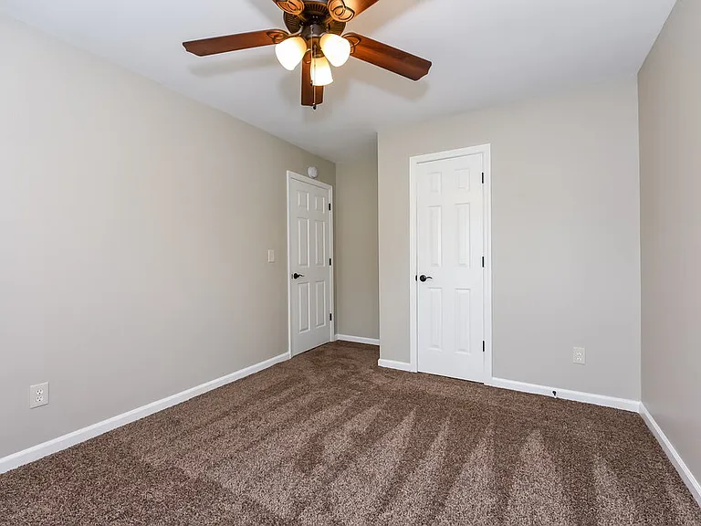 3932 Rock Creek Dr — Photo 13