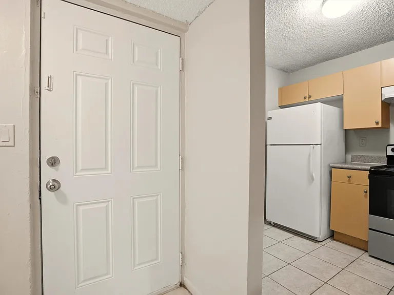 959 Lake Terry Dr #B — Photo 23