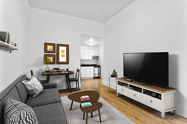 Rented by Cooper & Cooper Real Estate | media 10