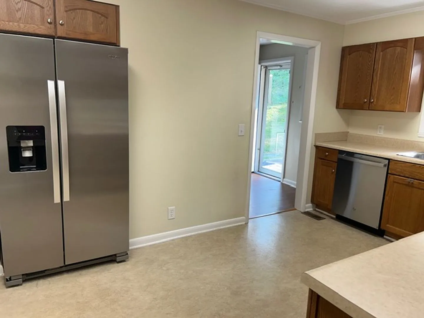 3 Bedroom / 2 Bath Brick Home Kingsport, TN — Photo 4