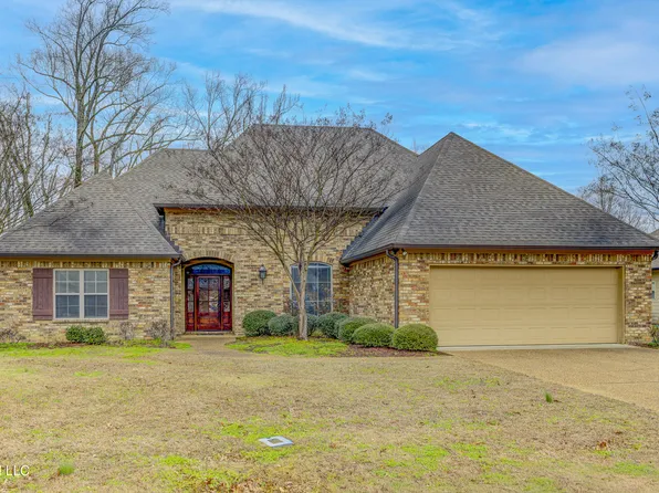127 Rockbridge Xing, Clinton, MS 39056