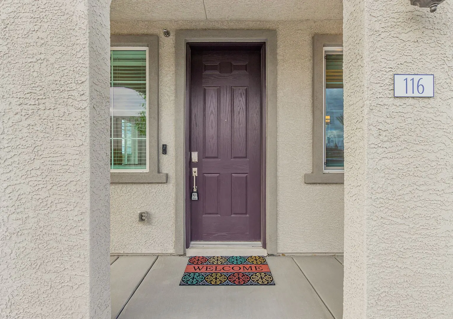 Like new 3-Bedroom Townhome! — Photo 3