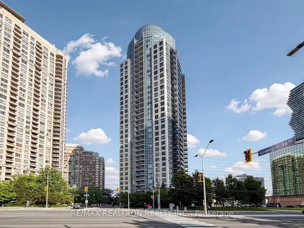 330 Burnhamthorpe Rd W, Mississauga, ON