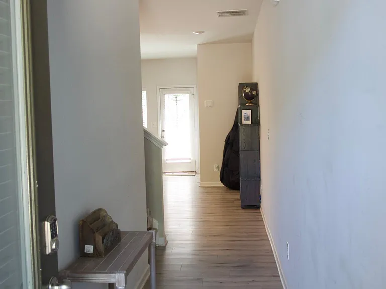 3717 Abbey Way — Photo 11
