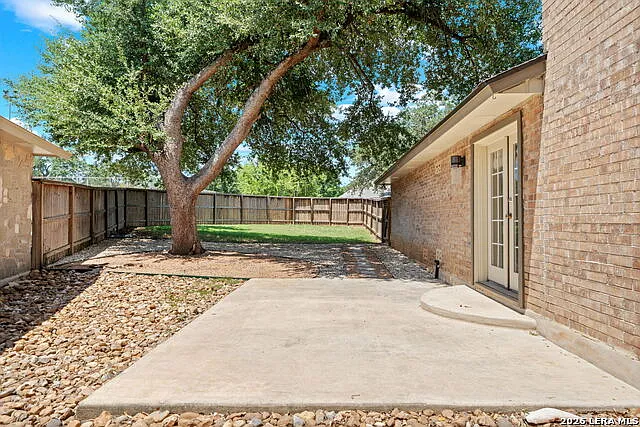 2315 Shady Crest Cir — Photo 14