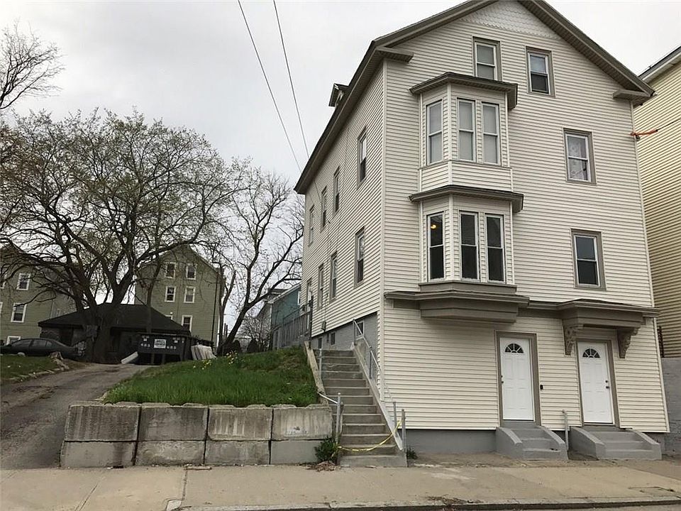 2nd image of 146 Harold St