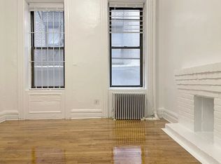 233 E 25th St #LD, New York, NY 10010