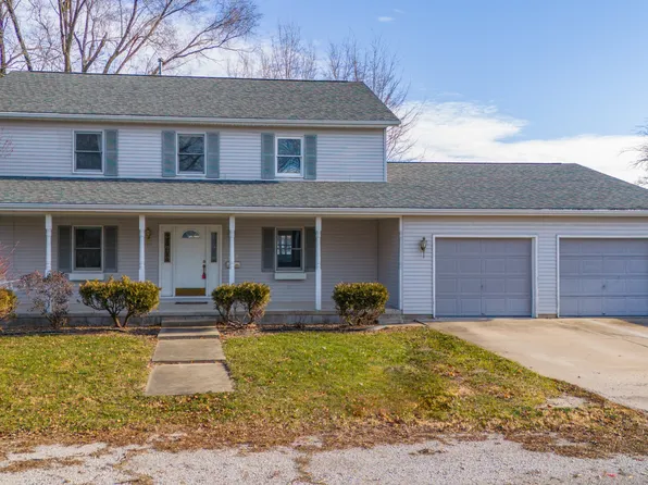 610 N Walnut St, Pontiac, IL 61764