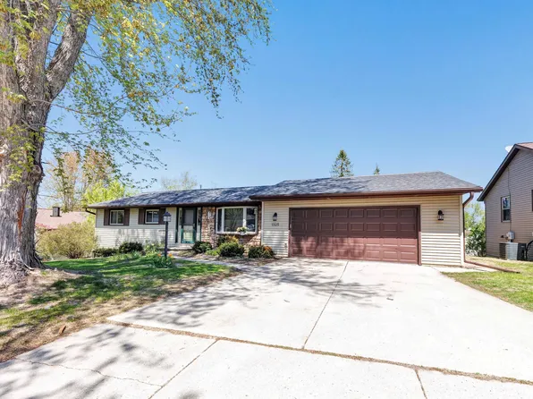 1325 Mirage Dr, Green Bay, WI 54313