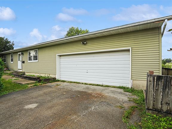 2nd image of 87 4th Ave
