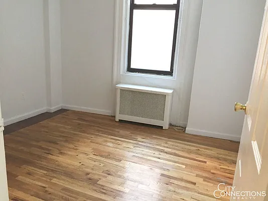 Rented by City Connections Realty | media 6