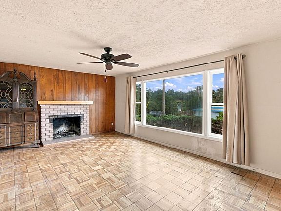 4th image of 61 Work Ave