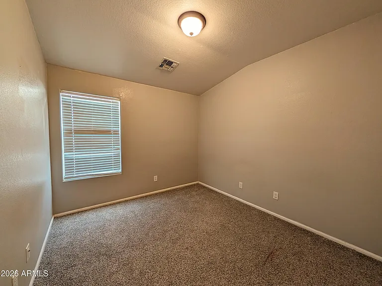 738 E Saddle Way — Photo 11
