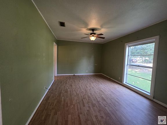 4th image of 644 Arizona Ave