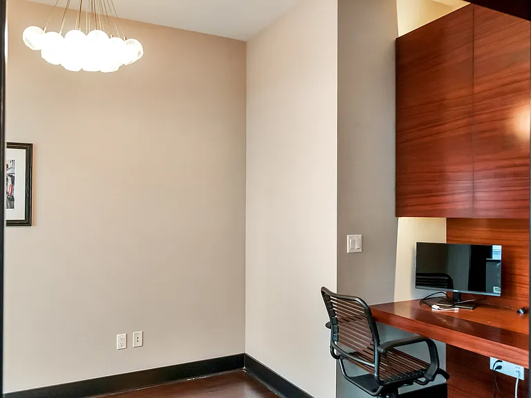 350 Jackson St #202 — Photo 9