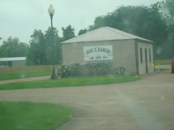 1626 Flintlock Ct, Angleton, TX 77515