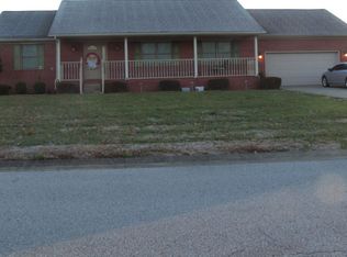 11715 Young Dr, Utica, KY 42376