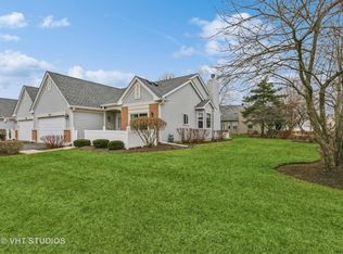 300 Enfield Ln, Grayslake, IL 60030